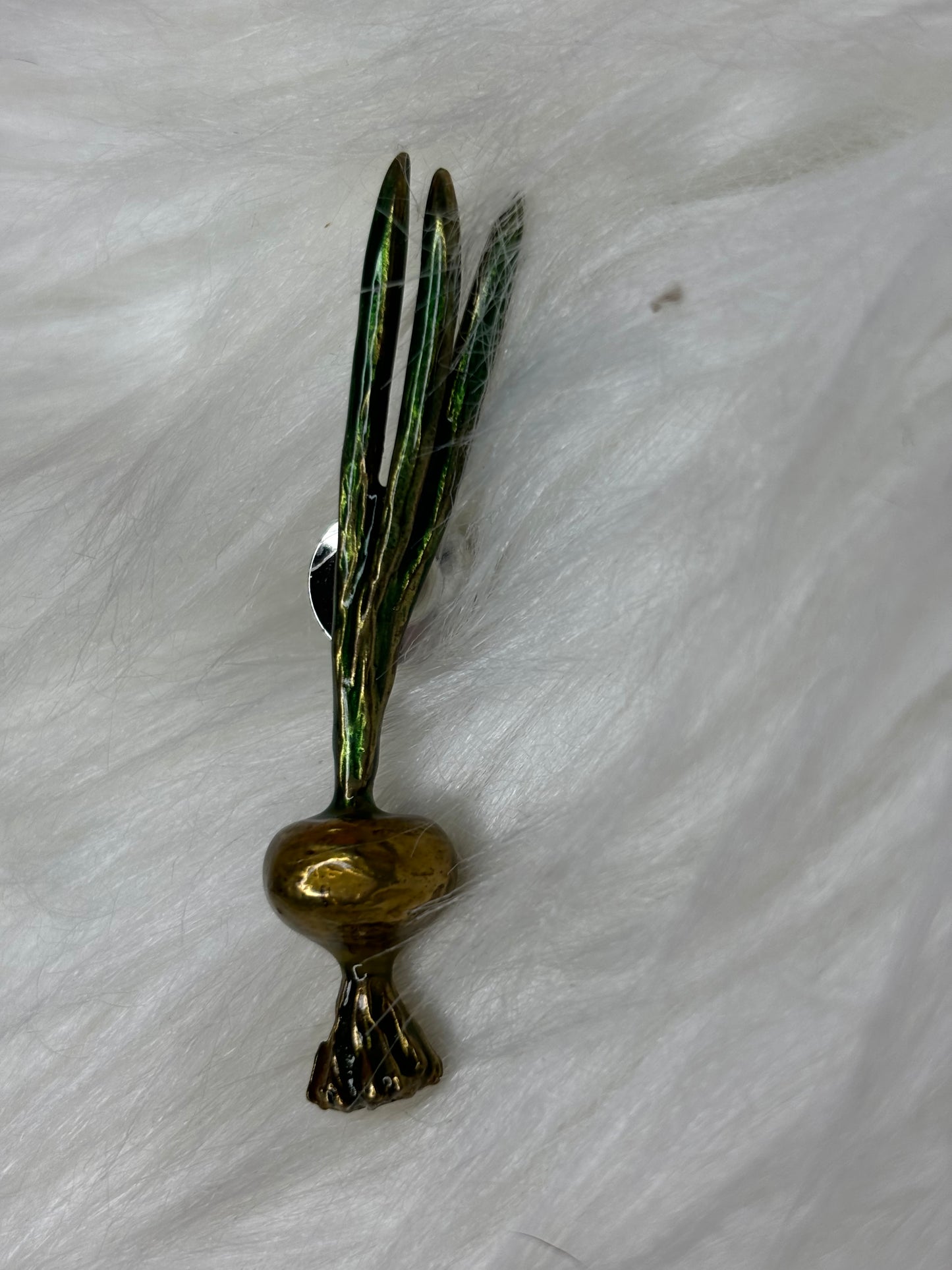 A217 Onion Brooch - So Cute