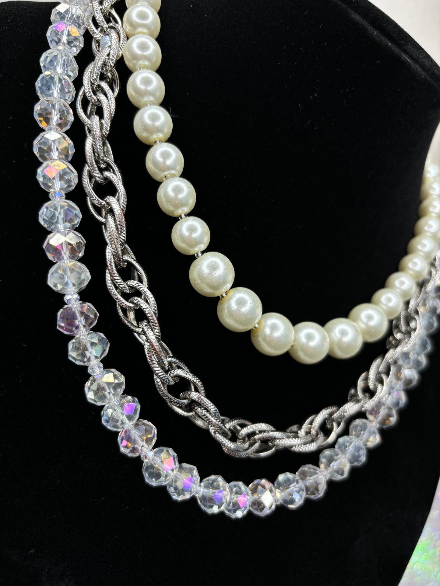 #0021 Multi-Layered Pearl-Metal-Bead Necklace