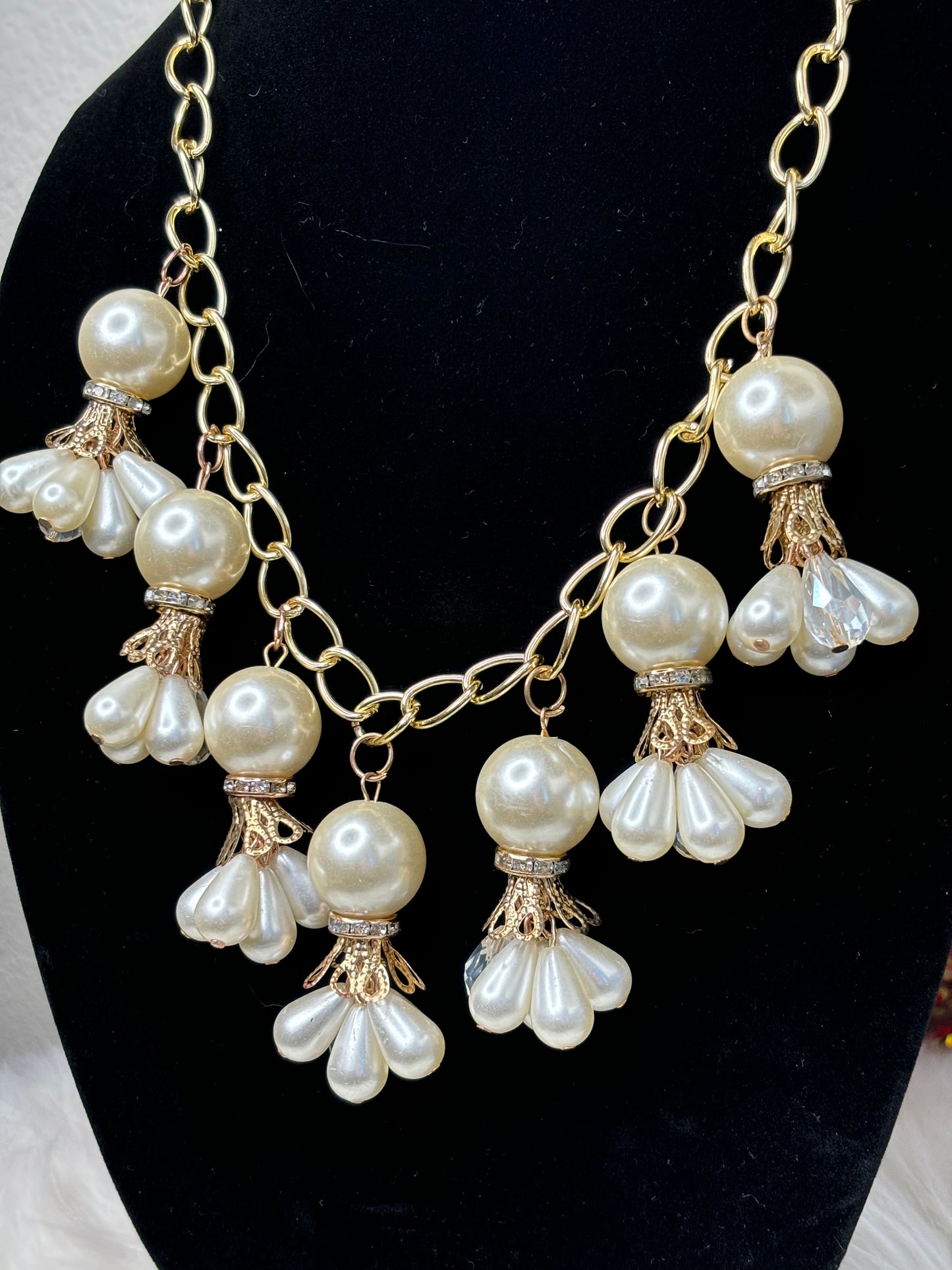 #0015 Gold Toned Costume Pearl Flower Bulb Necklace