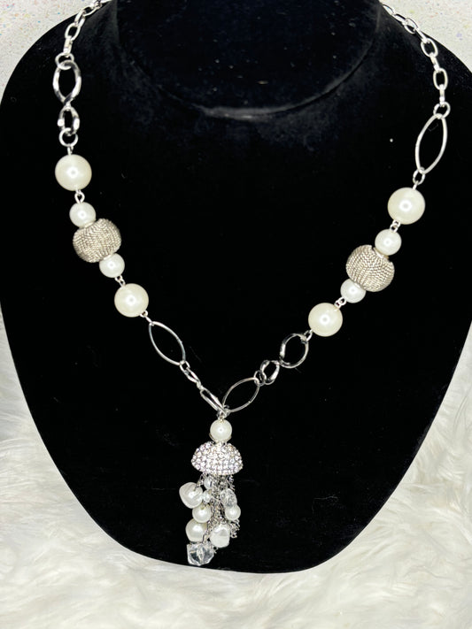 #0062 Faux Pearl and Silver Toned Jelly Fish Necklace