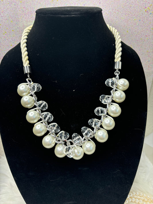 #0076 Pearl and Crystal Cluster Necklace