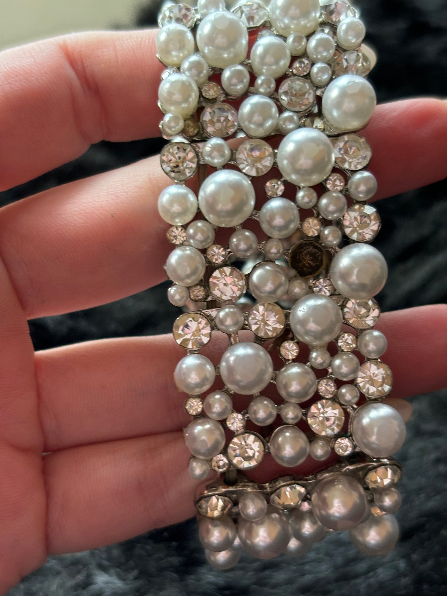 #0037 Metal Stretch Pearl & Rhinestone Bracelet