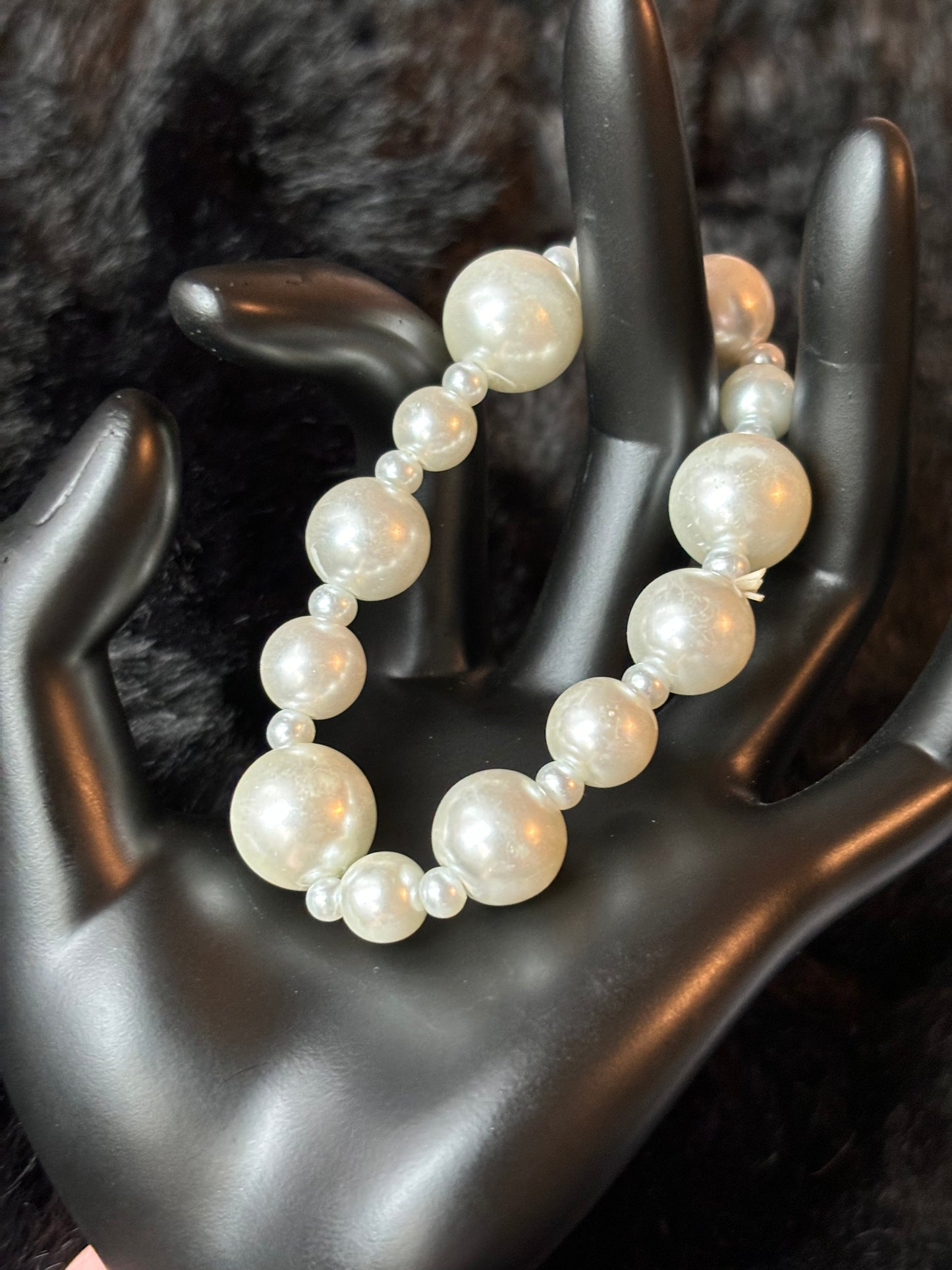 #0038 Stretchy Pearl Bracelet