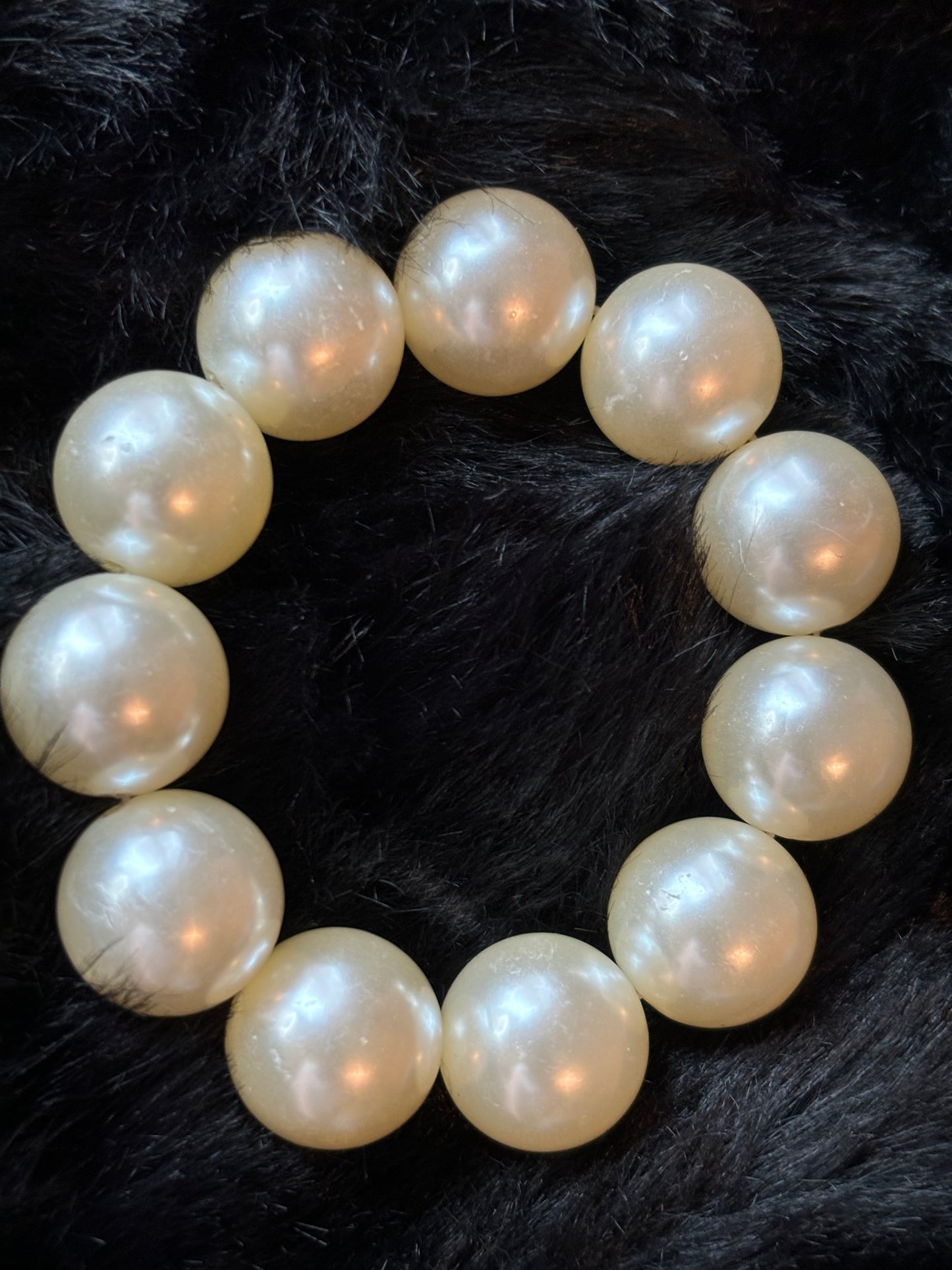 #0034 Large Faux Pearl Bracelet