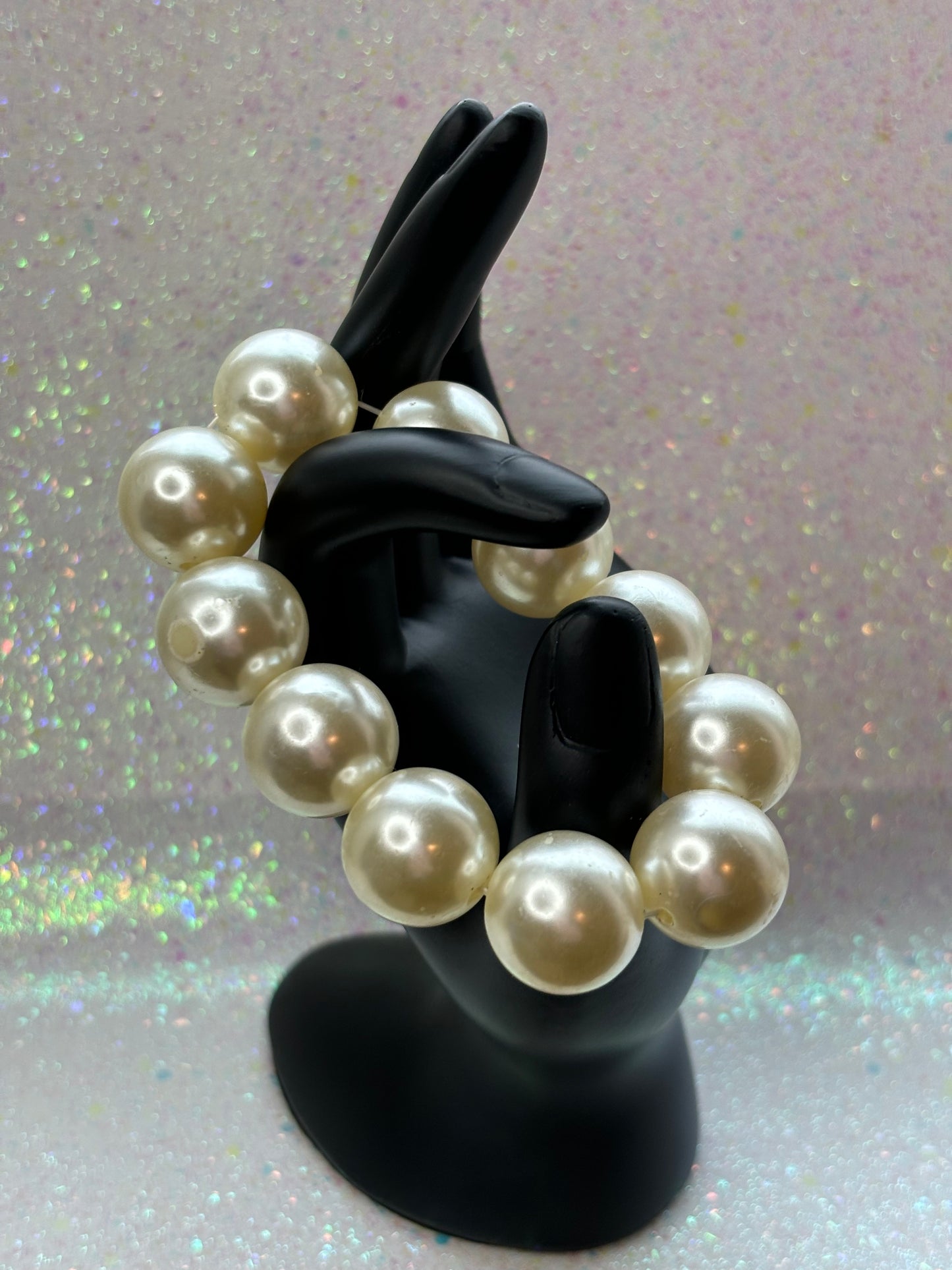 #0034 Large Faux Pearl Bracelet