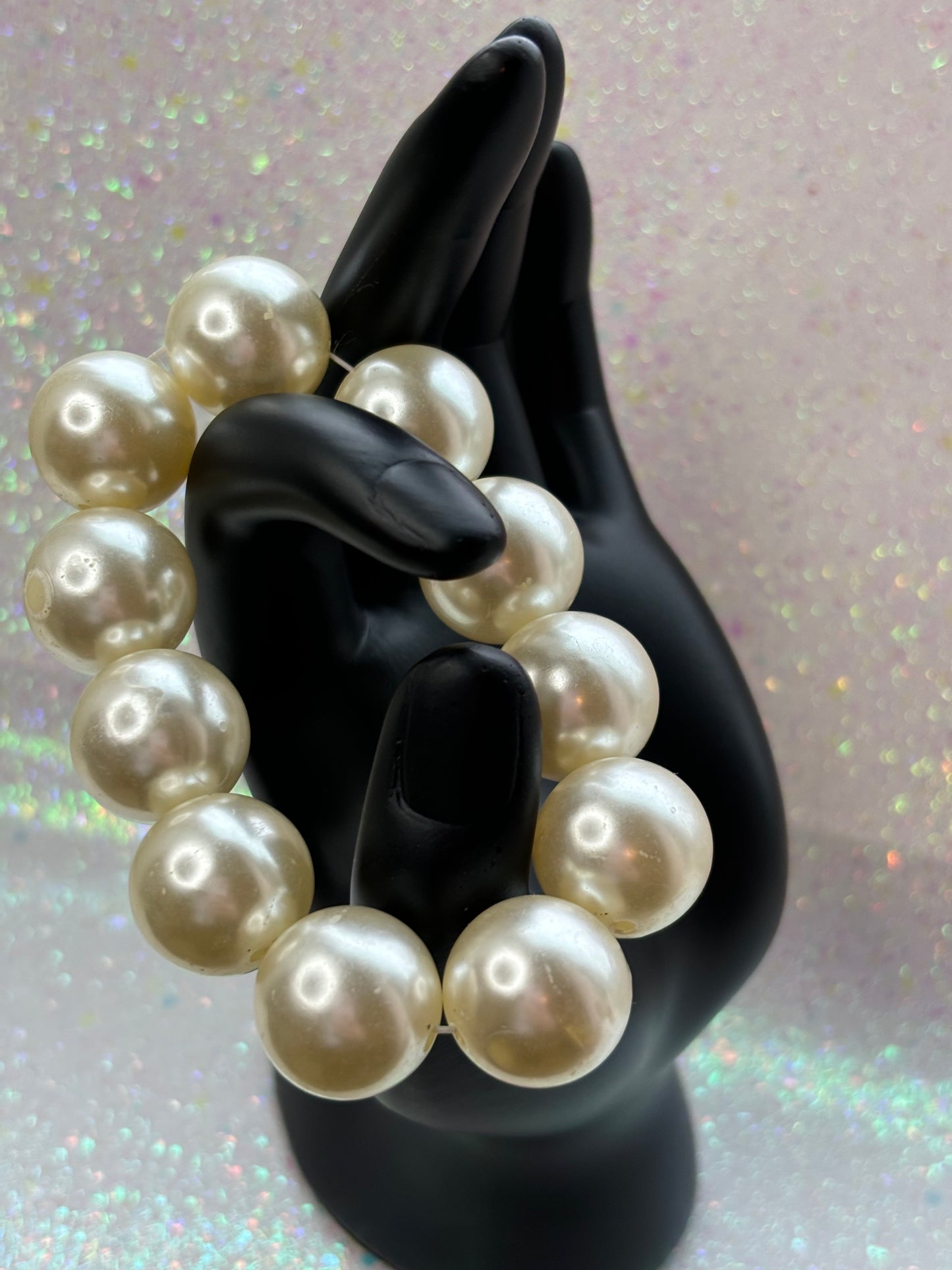 #0034 Large Faux Pearl Bracelet