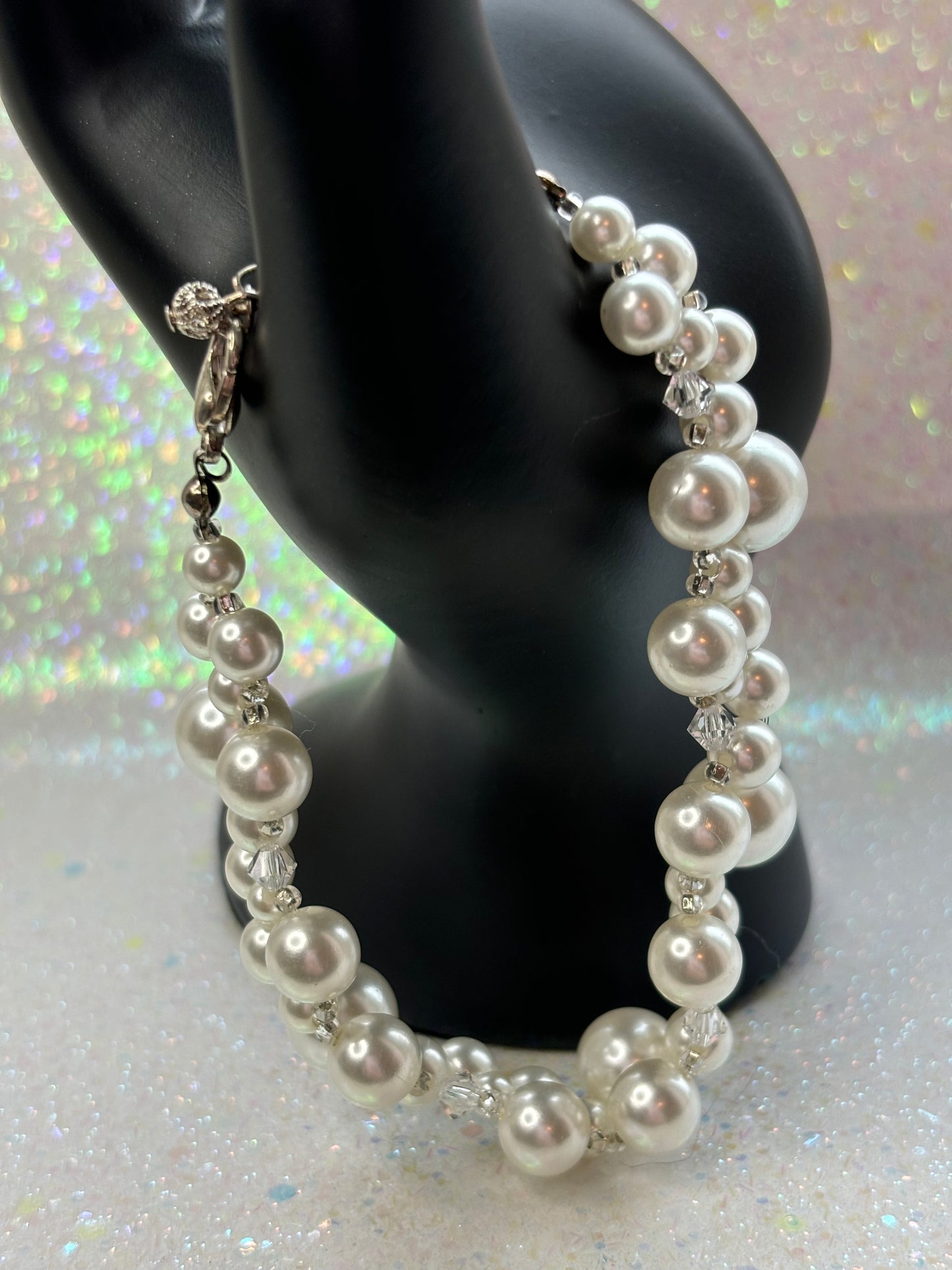 #0043 Faux Pearl Bracelet